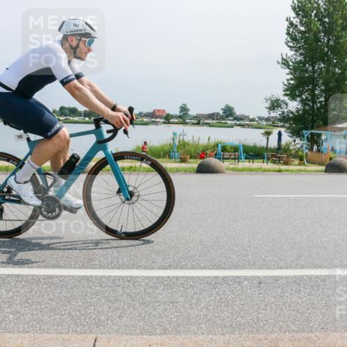 21.06.2025 - 27. Vierlanden-Triathlon H.Heesch http://msf.ph/oto/8034588 15.06.2025 11:42:35 Radfahren 762, 859 meine-sportfotos.de