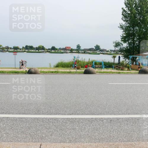21.06.2025 - 27. Vierlanden-Triathlon H.Heesch http://msf.ph/oto/8034593 15.06.2025 11:42:35 Radfahren 762, 859 meine-sportfotos.de
