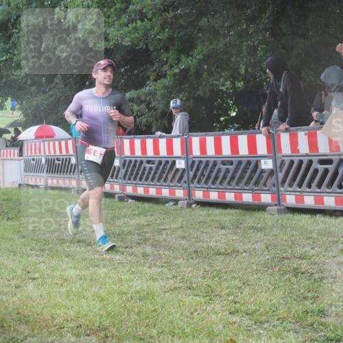 21.06.2025 - 27. Vierlanden-Triathlon KatJ http://msf.ph/oto/8034652 15.06.2025 13:49:23 Ziel 142, 1103, 1137, 1158 meine-sportfotos.de