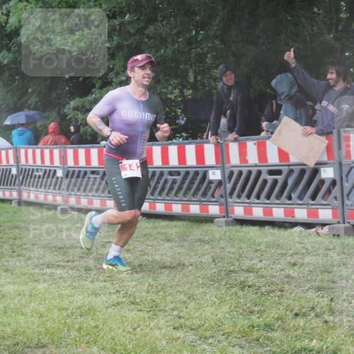 21.06.2025 - 27. Vierlanden-Triathlon KatJ http://msf.ph/oto/8034665 15.06.2025 13:49:24 Ziel 142, 1103, 1137, 1158 meine-sportfotos.de