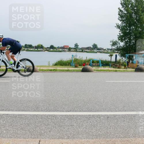 21.06.2025 - 27. Vierlanden-Triathlon H.Heesch http://msf.ph/oto/8034708 15.06.2025 11:42:57 Radfahren 217, 642 meine-sportfotos.de