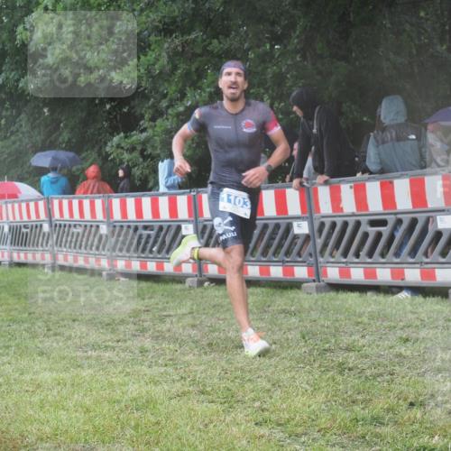 21.06.2025 - 27. Vierlanden-Triathlon KatJ http://msf.ph/oto/8034730 15.06.2025 13:49:32 Ziel 1103, 1137 meine-sportfotos.de