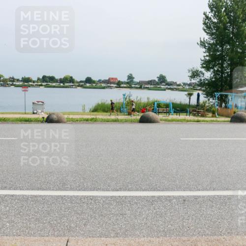 21.06.2025 - 27. Vierlanden-Triathlon H.Heesch http://msf.ph/oto/8034731 15.06.2025 11:43:01 Radfahren 642, 688, 817 meine-sportfotos.de