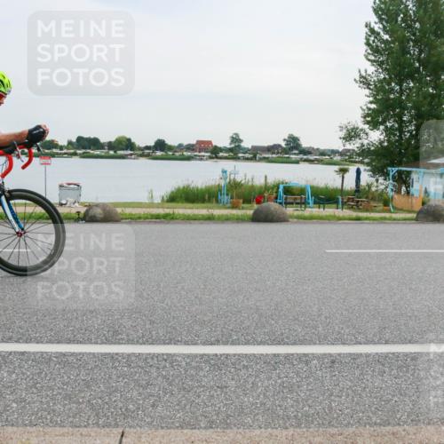 15.06.2025 - 27. Vierlanden-Triathlon H.Heesch http://msf.ph/oto/8034749 15.06.2025 10:43:08 Radfahren 74, 102, 202, 236 meine-sportfotos.de