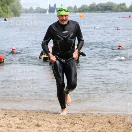 21.06.2025 - 27. Vierlanden-Triathlon Lena Gebhardt http://msf.ph/oto/8034771 15.06.2025 11:20:30 Schwimmen 838, 890, 926, 969, 1400 meine-sportfotos.de