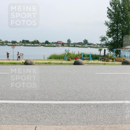 21.06.2025 - 27. Vierlanden-Triathlon H.Heesch http://msf.ph/oto/8034780 15.06.2025 11:43:04 Radfahren 688, 817 meine-sportfotos.de