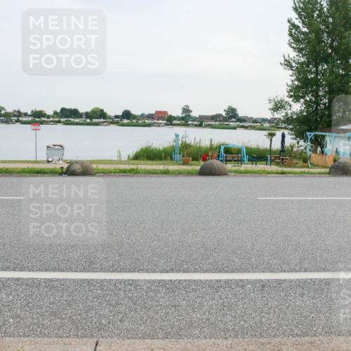 15.06.2025 - 27. Vierlanden-Triathlon H.Heesch http://msf.ph/oto/8034798 15.06.2025 10:43:16 Radfahren 65, 124, 160, 266 meine-sportfotos.de