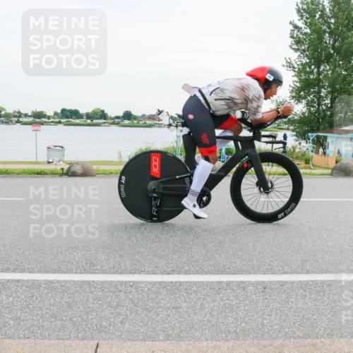15.06.2025 - 27. Vierlanden-Triathlon H.Heesch http://msf.ph/oto/8034825 15.06.2025 10:43:38 Radfahren 41, 324 meine-sportfotos.de