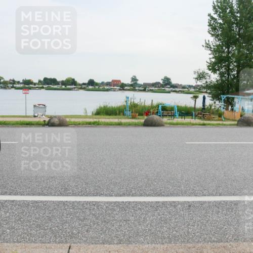 15.06.2025 - 27. Vierlanden-Triathlon H.Heesch http://msf.ph/oto/8034832 15.06.2025 10:43:40 Radfahren 41, 232, 324 meine-sportfotos.de