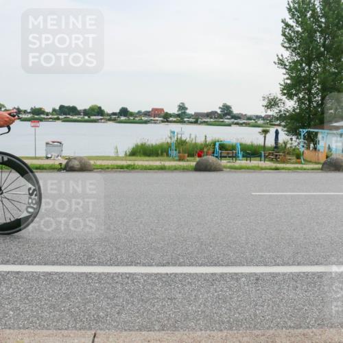 15.06.2025 - 27. Vierlanden-Triathlon H.Heesch http://msf.ph/oto/8034842 15.06.2025 10:43:43 Radfahren 232, 324, 389 meine-sportfotos.de