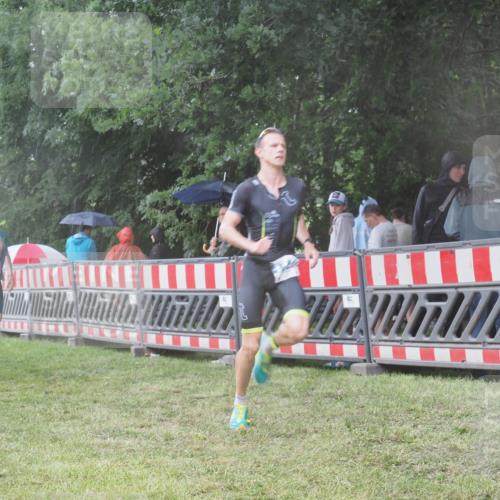 21.06.2025 - 27. Vierlanden-Triathlon KatJ http://msf.ph/oto/8034843 15.06.2025 13:49:49 Ziel 1138, 1146 meine-sportfotos.de