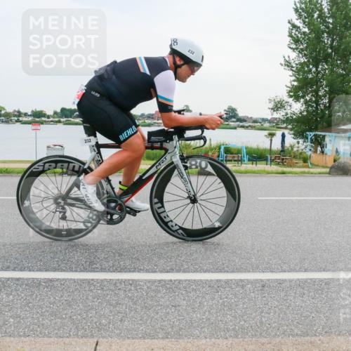 15.06.2025 - 27. Vierlanden-Triathlon H.Heesch http://msf.ph/oto/8034855 15.06.2025 10:43:43 Radfahren 232, 324, 389 meine-sportfotos.de