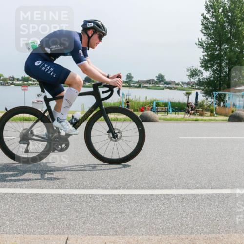 21.06.2025 - 27. Vierlanden-Triathlon H.Heesch http://msf.ph/oto/8034993 15.06.2025 11:43:21 Radfahren 637, 741, 747, 810 meine-sportfotos.de