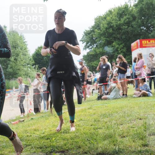 21.06.2025 - 27. Vierlanden-Triathlon KatJ http://msf.ph/oto/8035080 15.06.2025 11:19:31 Schwimmen 875, 878, 895, 901, 923 meine-sportfotos.de