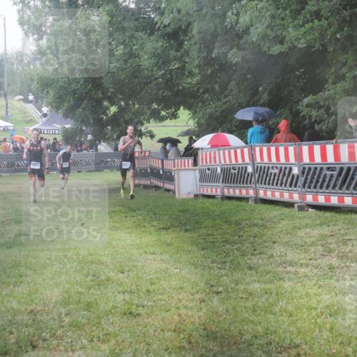 21.06.2025 - 27. Vierlanden-Triathlon KatJ http://msf.ph/oto/8035132 15.06.2025 13:50:48 Ziel 1098, 1108, 1120, 1132, 1134, 1136 meine-sportfotos.de