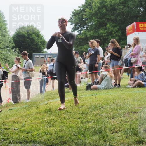 21.06.2025 - 27. Vierlanden-Triathlon KatJ http://msf.ph/oto/8035154 15.06.2025 11:19:38 Schwimmen 875, 878, 895, 923 meine-sportfotos.de