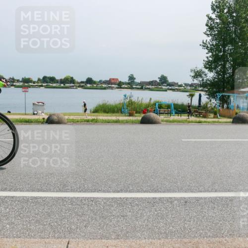 21.06.2025 - 27. Vierlanden-Triathlon H.Heesch http://msf.ph/oto/8035167 15.06.2025 11:43:33 Radfahren 686, 727, 844, 855 meine-sportfotos.de