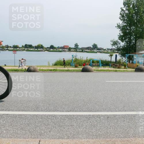 21.06.2025 - 27. Vierlanden-Triathlon H.Heesch http://msf.ph/oto/8035176 15.06.2025 11:43:35 Radfahren 686, 714, 731, 844, 855 meine-sportfotos.de