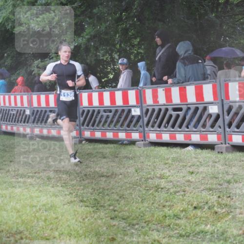21.06.2025 - 27. Vierlanden-Triathlon KatJ http://msf.ph/oto/8035203 15.06.2025 13:50:52 Ziel 1098, 1108, 1134, 1136 meine-sportfotos.de