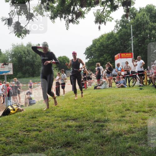 21.06.2025 - 27. Vierlanden-Triathlon KatJ http://msf.ph/oto/8035230 15.06.2025 11:19:56 Schwimmen 899, 915, 964 meine-sportfotos.de