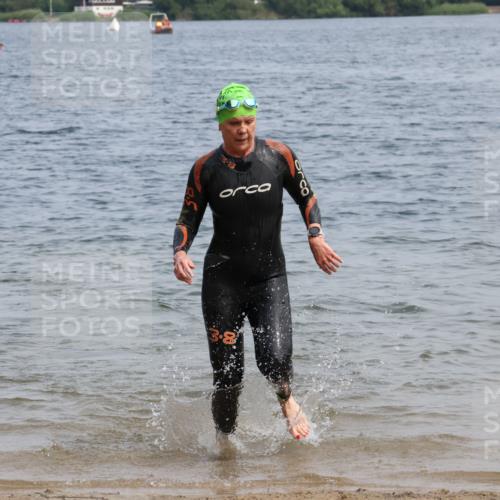 21.06.2025 - 27. Vierlanden-Triathlon Lena Gebhardt http://msf.ph/oto/8035242 15.06.2025 11:22:02 Schwimmen 917 meine-sportfotos.de