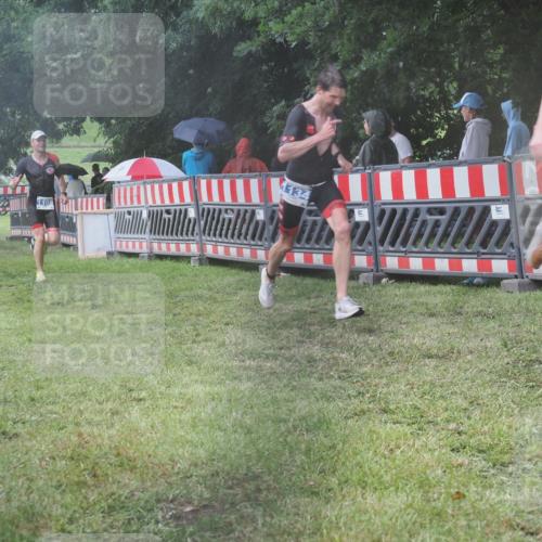 21.06.2025 - 27. Vierlanden-Triathlon KatJ http://msf.ph/oto/8035258 15.06.2025 13:50:57 Ziel 843, 1098, 1108, 1134 meine-sportfotos.de