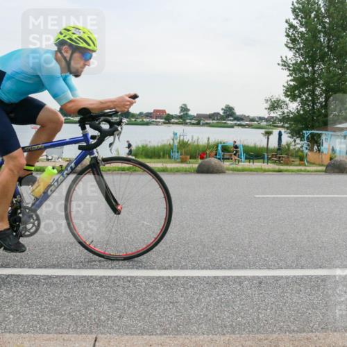 15.06.2025 - 27. Vierlanden-Triathlon H.Heesch http://msf.ph/oto/8035266 15.06.2025 10:44:43 Radfahren 133, 154, 161, 434 meine-sportfotos.de