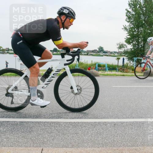 15.06.2025 - 27. Vierlanden-Triathlon H.Heesch http://msf.ph/oto/8035285 15.06.2025 10:44:45 Radfahren 7, 133, 154, 161, 434 meine-sportfotos.de