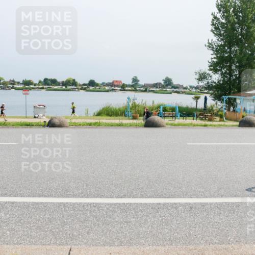 21.06.2025 - 27. Vierlanden-Triathlon H.Heesch http://msf.ph/oto/8035300 15.06.2025 11:43:45 Radfahren 58, 210, 738 meine-sportfotos.de