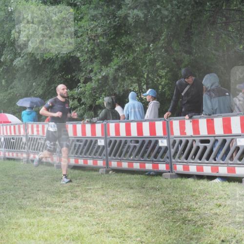 21.06.2025 - 27. Vierlanden-Triathlon KatJ http://msf.ph/oto/8035321 15.06.2025 13:51:08 Ziel 1113 meine-sportfotos.de