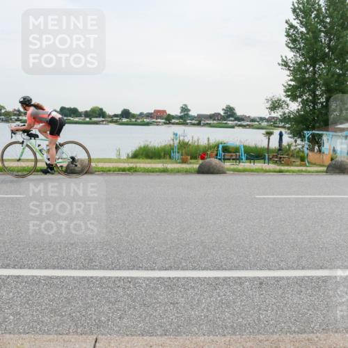 15.06.2025 - 27. Vierlanden-Triathlon H.Heesch http://msf.ph/oto/8035339 15.06.2025 10:44:50 Radfahren 7, 13, 47, 154, 161, 224 meine-sportfotos.de