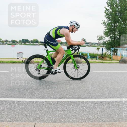 15.06.2025 - 27. Vierlanden-Triathlon H.Heesch http://msf.ph/oto/8035381 15.06.2025 10:44:58 Radfahren 58, 188, 196, 437, 467 meine-sportfotos.de