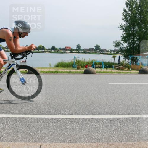 21.06.2025 - 27. Vierlanden-Triathlon H.Heesch http://msf.ph/oto/8035495 15.06.2025 11:44:03 Radfahren 163, 691, 793, 820 meine-sportfotos.de