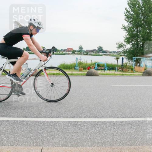15.06.2025 - 27. Vierlanden-Triathlon H.Heesch http://msf.ph/oto/8035502 15.06.2025 10:45:08 Radfahren 233, 345, 360, 439, 456, 458 meine-sportfotos.de