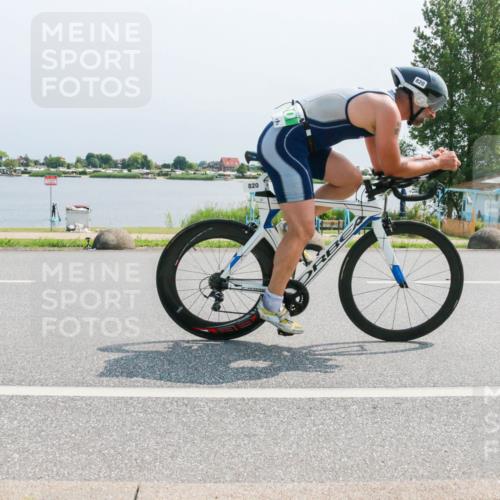 21.06.2025 - 27. Vierlanden-Triathlon H.Heesch http://msf.ph/oto/8035507 15.06.2025 11:44:03 Radfahren 163, 691, 793, 820 meine-sportfotos.de