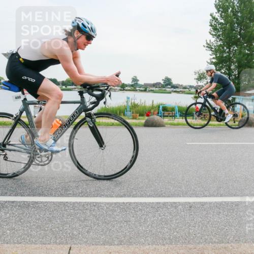 15.06.2025 - 27. Vierlanden-Triathlon H.Heesch http://msf.ph/oto/8035550 15.06.2025 10:45:14 Radfahren 97, 218, 400, 456, 458 meine-sportfotos.de