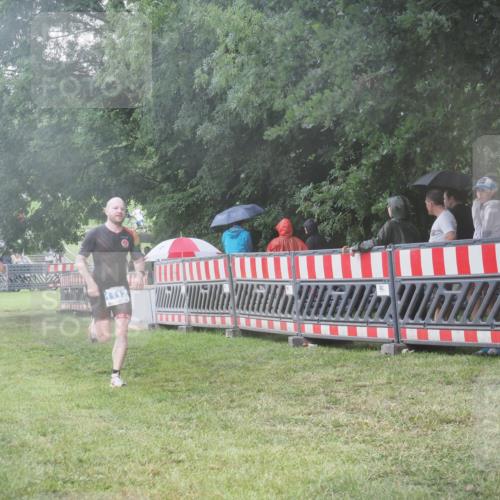 21.06.2025 - 27. Vierlanden-Triathlon KatJ http://msf.ph/oto/8035574 15.06.2025 13:52:11 Ziel 23, 1112, 1117, 1163 meine-sportfotos.de