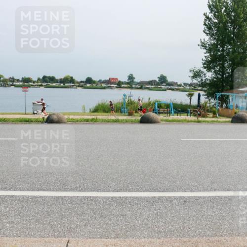 21.06.2025 - 27. Vierlanden-Triathlon H.Heesch http://msf.ph/oto/8035638 15.06.2025 11:44:21 Radfahren 953 meine-sportfotos.de