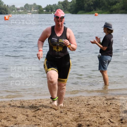 21.06.2025 - 27. Vierlanden-Triathlon Lena Gebhardt http://msf.ph/oto/8035753 15.06.2025 11:24:01 Schwimmen 903, 955, 959 meine-sportfotos.de