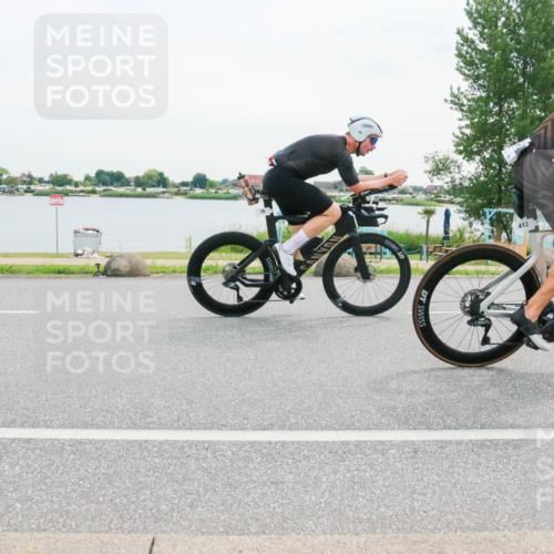 15.06.2025 - 27. Vierlanden-Triathlon H.Heesch http://msf.ph/oto/8035792 15.06.2025 10:45:56 Radfahren 78, 412 meine-sportfotos.de