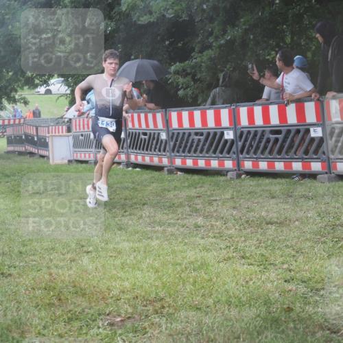 21.06.2025 - 27. Vierlanden-Triathlon KatJ http://msf.ph/oto/8035878 15.06.2025 13:53:03 Ziel 48, 1128, 1130, 1161 meine-sportfotos.de