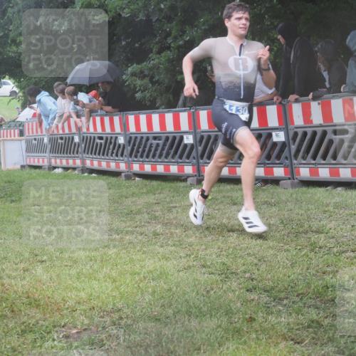 21.06.2025 - 27. Vierlanden-Triathlon KatJ http://msf.ph/oto/8035897 15.06.2025 13:53:03 Ziel 48, 1128, 1130, 1161 meine-sportfotos.de