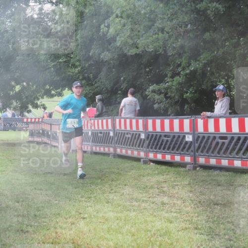 21.06.2025 - 27. Vierlanden-Triathlon KatJ http://msf.ph/oto/8036099 15.06.2025 13:53:35 Ziel 653, 1155 meine-sportfotos.de