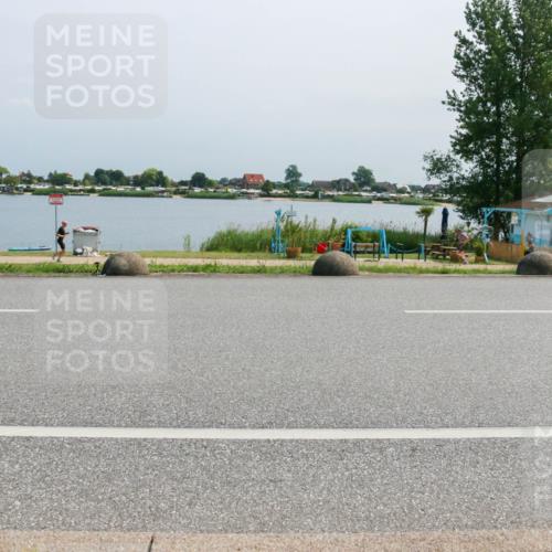 21.06.2025 - 27. Vierlanden-Triathlon H.Heesch http://msf.ph/oto/8036171 15.06.2025 11:45:18 Radfahren 636, 947 meine-sportfotos.de