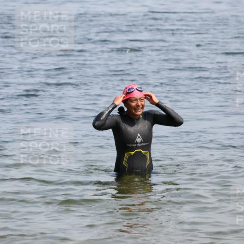 21.06.2025 - 27. Vierlanden-Triathlon Lena Gebhardt http://msf.ph/oto/8036228 15.06.2025 11:34:21 Schwimmen  meine-sportfotos.de