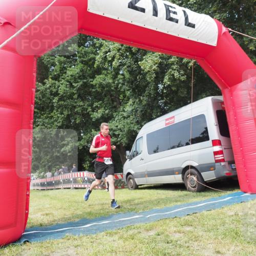 21.06.2025 - 27. Vierlanden-Triathlon KatJ http://msf.ph/oto/8036257 15.06.2025 11:24:53 Schwimmen 935, 981 meine-sportfotos.de