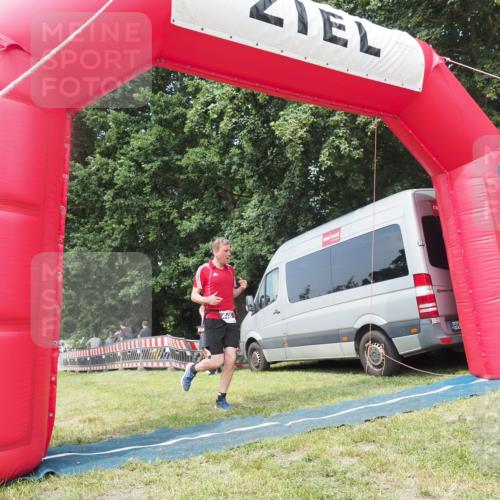 21.06.2025 - 27. Vierlanden-Triathlon KatJ http://msf.ph/oto/8036265 15.06.2025 11:24:53 Schwimmen 935, 981 meine-sportfotos.de