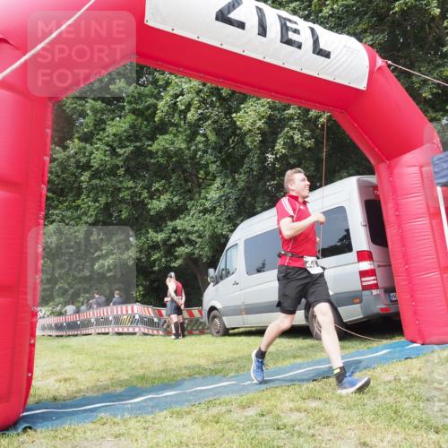 21.06.2025 - 27. Vierlanden-Triathlon KatJ http://msf.ph/oto/8036283 15.06.2025 11:24:54 Schwimmen 935, 981 meine-sportfotos.de
