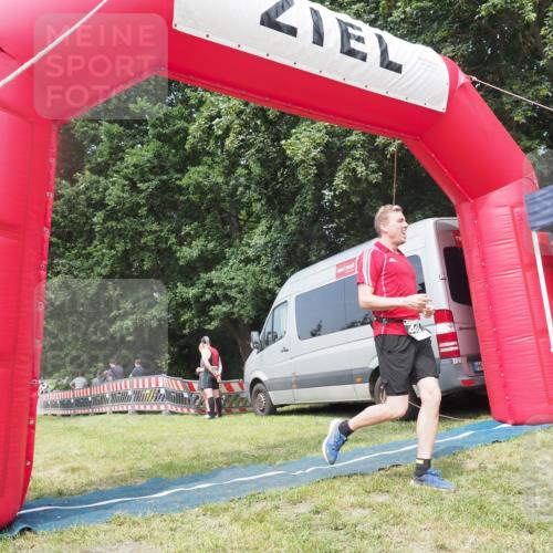 21.06.2025 - 27. Vierlanden-Triathlon KatJ http://msf.ph/oto/8036288 15.06.2025 11:24:54 Schwimmen 935, 981 meine-sportfotos.de