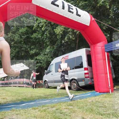 21.06.2025 - 27. Vierlanden-Triathlon KatJ http://msf.ph/oto/8036323 15.06.2025 11:25:05 Schwimmen 981 meine-sportfotos.de